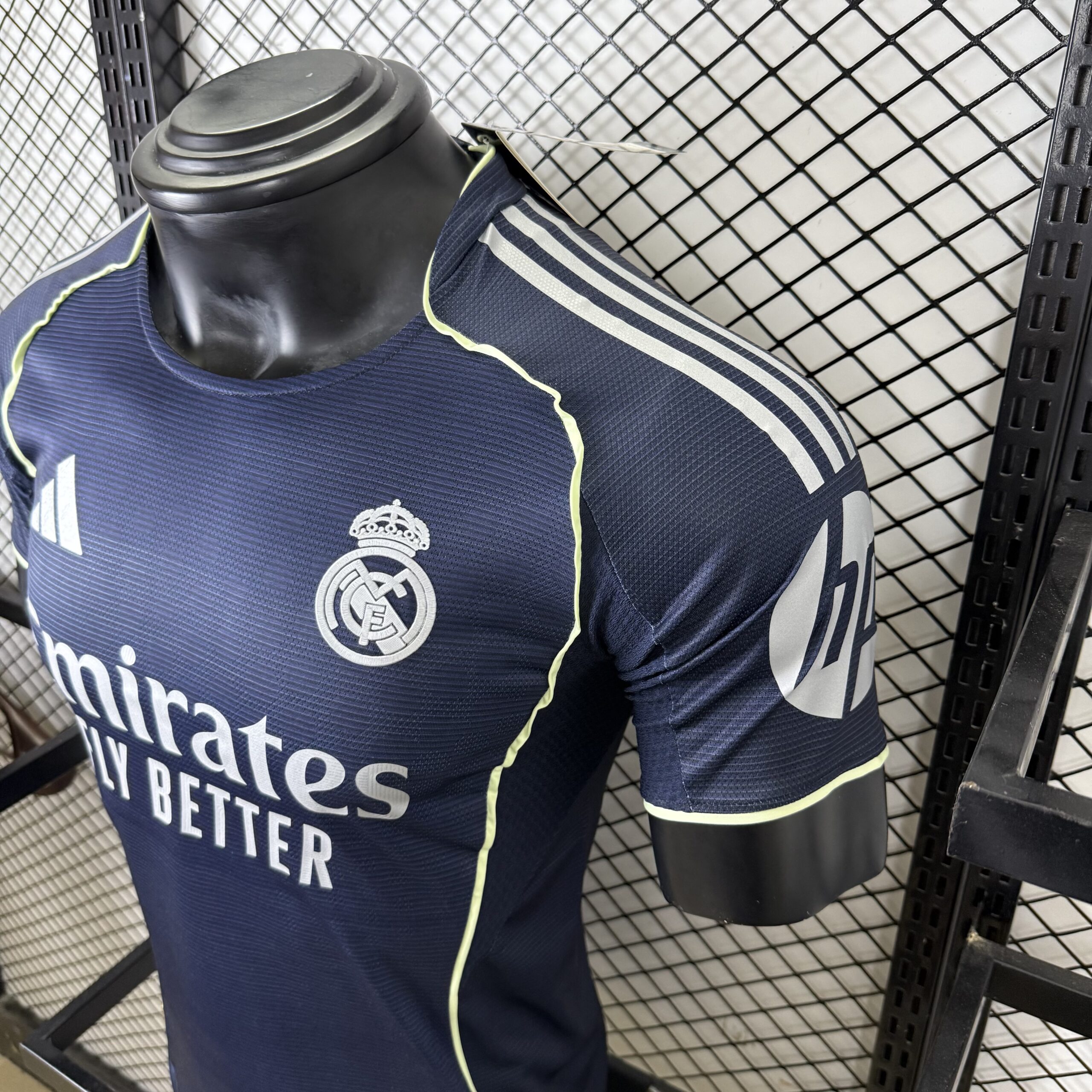 madrid away 25/26 kit player version madrid away 25/26 kit player version